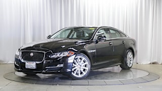 2017 Jaguar XJ R-Sport SAJWA1C76H8W10764 2017 Jaguar XJ R-Sport