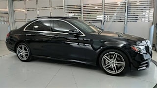 2018 Mercedes-Benz E-Class E 300 4MATIC WDDZF4KB7JA301569 2018 Mercedes-Benz E-Class E 300 4MATIC