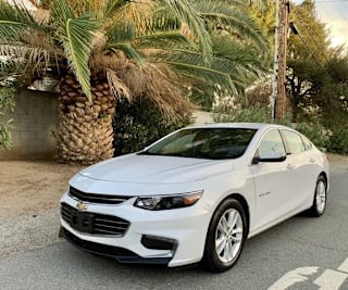 2018 Chevrolet Malibu 1G1ZD5ST7JF190001 2018 Chevrolet Malibu