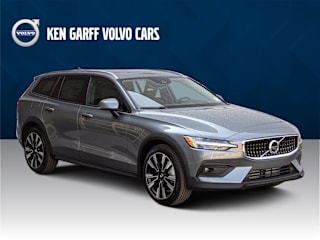 2021 Volvo V60 Cross Country T5 YV4102WK5M1073046 2021 Volvo V60 Cross Country T5