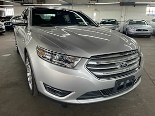 2018 Ford Taurus Limited 1FAHP2F86JG130046 2018 Ford Taurus Limited