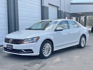 2017 Volkswagen Passat 1VWBT7A36HC025722 2017 Volkswagen Passat