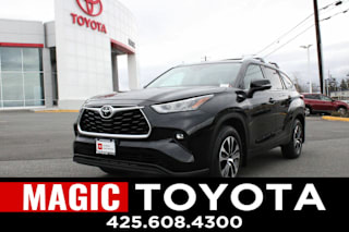 2020 Toyota Highlander XLE 5TDHZRBH8LS019820 2020 Toyota Highlander XLE