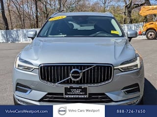 2018 Volvo XC60 T5 Inscription YV4102RLXJ1066268 2018 Volvo XC60 T5 Inscription