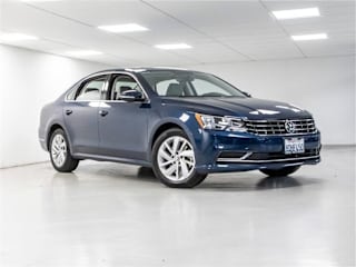 2018 Volkswagen Passat 2.0T SE 1VWBA7A39JC023037 2018 Volkswagen Passat 2.0T SE