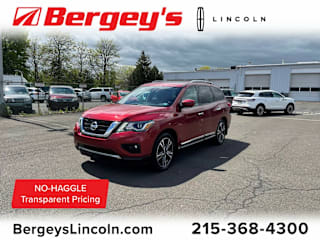 2017 Nissan Pathfinder S 5N1DR2MM6HC622432 2017 Nissan Pathfinder S