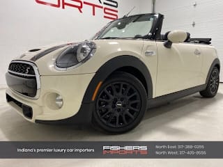 2019 MINI Convertible Cooper S WMWWG9C5XK3E40438 2019 MINI Convertible Cooper S