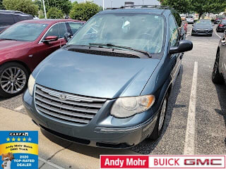 2005 Chrysler Town and Country Touring 2C4GP54LX5R470996 2005 Chrysler Town and Country Touring