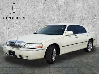 2006 Lincoln Town Car Signature 1LNHM81VX6Y625043 2006 Lincoln Town Car Signature