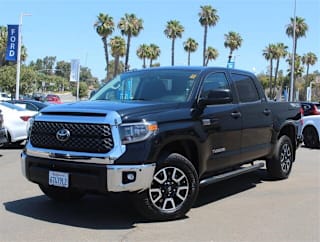 2018 Toyota Tundra SR5 5TFDY5F11JX739362 2018 Toyota Tundra SR5