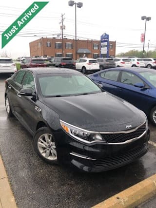 2016 Kia Optima LX 5XXGT4L36GG101569 2016 Kia Optima LX