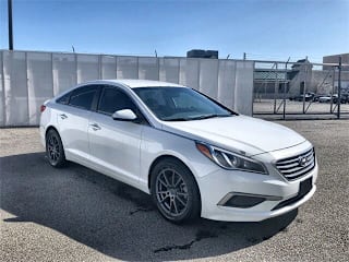 2016 Hyundai Sonata SE 5NPE24AF7GH323582 2016 Hyundai Sonata SE