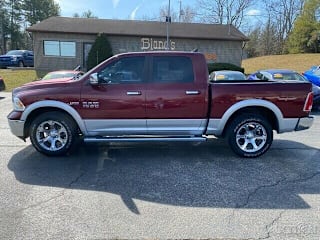 2017 Ram Pickup 1500 1C6RR7NT1HS768165 2017 Ram Pickup 1500