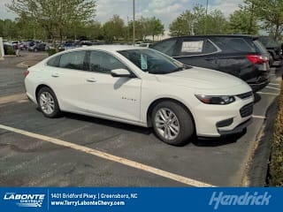 2017 Chevrolet Malibu LT 1G1ZE5ST8HF243330 2017 Chevrolet Malibu LT