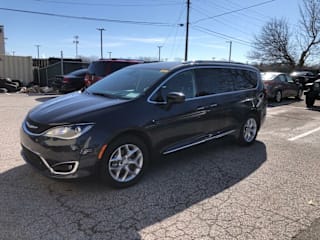 2019 Chrysler Pacifica Touring L Plus 2C4RC1EG7KR668641 2019 Chrysler Pacifica Touring L Plus