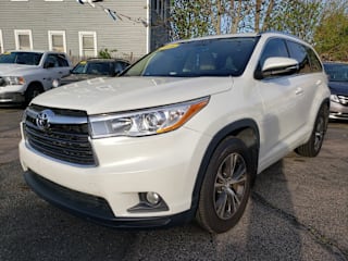 2016 Toyota Highlander XLE 5TDJKRFHXGS288519 2016 Toyota Highlander XLE