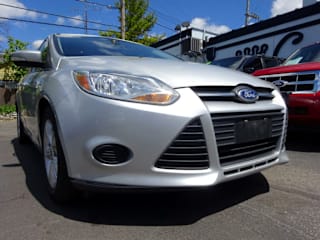 2014 Ford Focus SE 1FADP3K21EL220126 2014 Ford Focus SE