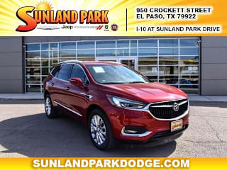2018 Buick Enclave Essence 5GAERBKW4JJ281192 2018 Buick Enclave Essence
