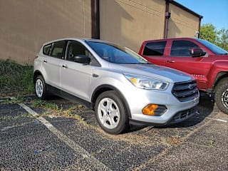2017 Ford Escape S 1FMCU0F7XHUA27163 2017 Ford Escape S