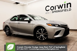 2019 Toyota Camry SE 4T1B11HK7KU716967 2019 Toyota Camry SE