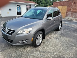 2010 Volkswagen Tiguan Wolfsburg Edition 4Motion WVGBV7AX6AW528134 2010 Volkswagen Tiguan Wolfsburg Edition 4Motion