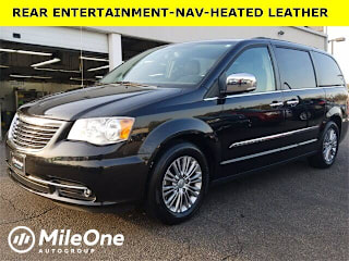 2016 Chrysler Town and Country Touring-L 2C4RC1CG2GR233374 2016 Chrysler Town and Country Touring-L
