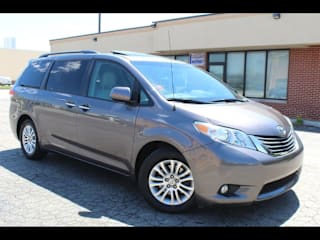 2012 Toyota Sienna XLE 8-Passenger 5TDYK3DC5CS266893 2012 Toyota Sienna XLE 8-Passenger