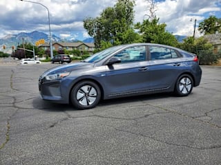 2017 Hyundai Ioniq Hybrid Blue KMHC65LC3HU057324 2017 Hyundai Ioniq Hybrid Blue