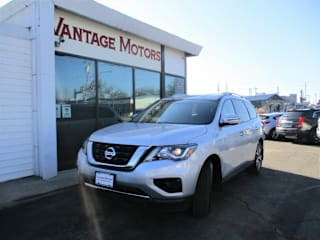 2017 Nissan Pathfinder S 5N1DR2MM2HC697564 2017 Nissan Pathfinder S