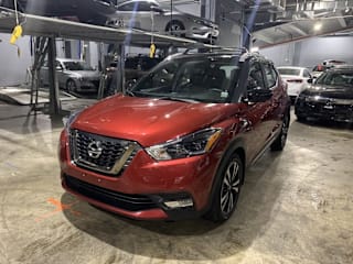 2019 Nissan Kicks SR 3N1CP5CU8KL483752 2019 Nissan Kicks SR