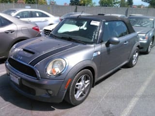 2009 MINI Cooper S WMWMS33589TY50018 2009 MINI Cooper S