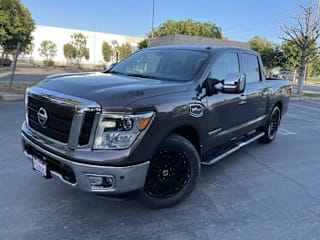 2017 Nissan Titan SV 1N6AA1E66HN539996 2017 Nissan Titan SV