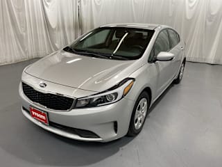 2018 Kia Forte LX 3KPFK4A73JE262496 2018 Kia Forte LX