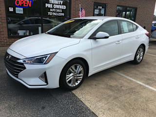 2019 Hyundai Elantra 5NPD84LF9KH467229 2019 Hyundai Elantra