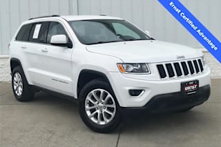 2016 Jeep Grand Cherokee Laredo 1C4RJFAG2GC349575 2016 Jeep Grand Cherokee Laredo