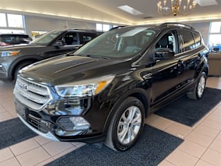 2018 Ford Escape SE 1FMCU9GDXJUB33885 2018 Ford Escape SE