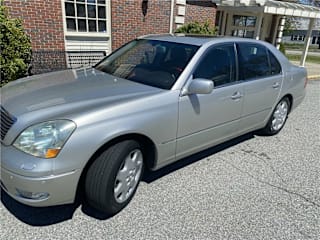2002 Lexus LS 430 Base JTHBN30F320053793 2002 Lexus LS 430 Base