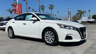 2019 Nissan Altima 1N4BL4BV7KC247989 2019 Nissan Altima