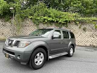2006 Nissan Pathfinder SE 5N1AR18W06C685208 2006 Nissan Pathfinder SE