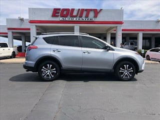 2018 Toyota RAV4 LE 2T3ZFREV0JW425536 2018 Toyota RAV4 LE
