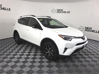 2018 Toyota RAV4 SE JTMJFREV5JD241591 2018 Toyota RAV4 SE