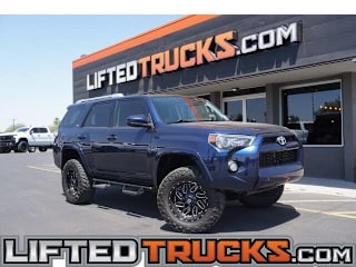 2018 Toyota 4Runner SR5 JTEBU5JR5J5544548 2018 Toyota 4Runner SR5