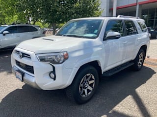 2020 Toyota 4Runner TRD Off-Road Premium JTEBU5JR2L5752731 2020 Toyota 4Runner TRD Off-Road Premium