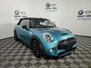 2018 MINI Convertible Cooper S WMWWG9C58J3E38671 2018 MINI Convertible Cooper S