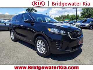 2019 Kia Sorento LX 5XYPGDA39KG526702 2019 Kia Sorento LX