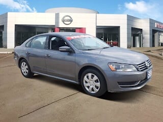 2014 Volkswagen Passat 1.8T S PZEV 1VWAT7A37EC030029 2014 Volkswagen Passat 1.8T S PZEV