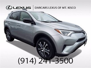 2018 Toyota RAV4 LE JTMBFREV3JJ210569 2018 Toyota RAV4 LE