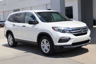 2018 Honda Pilot LX 5FNYF5H10JB005374 2018 Honda Pilot LX