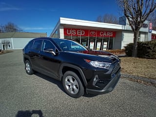 2019 Toyota RAV4 XLE 2T3P1RFV1KW011512 2019 Toyota RAV4 XLE