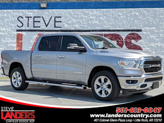 2019 Ram Pickup 1500 1C6SRFFT1KN738244 2019 Ram Pickup 1500